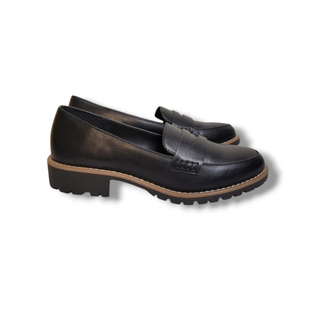 Dolce Vita Carley Black Loafers Size 7 NEW